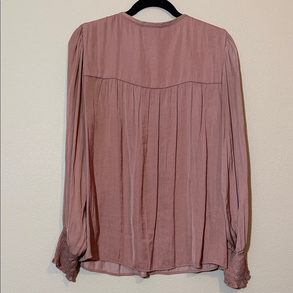 Knox Rose Dusty Pink V-Neck Blouse, silky polyester, size L - Picture 2 of 10